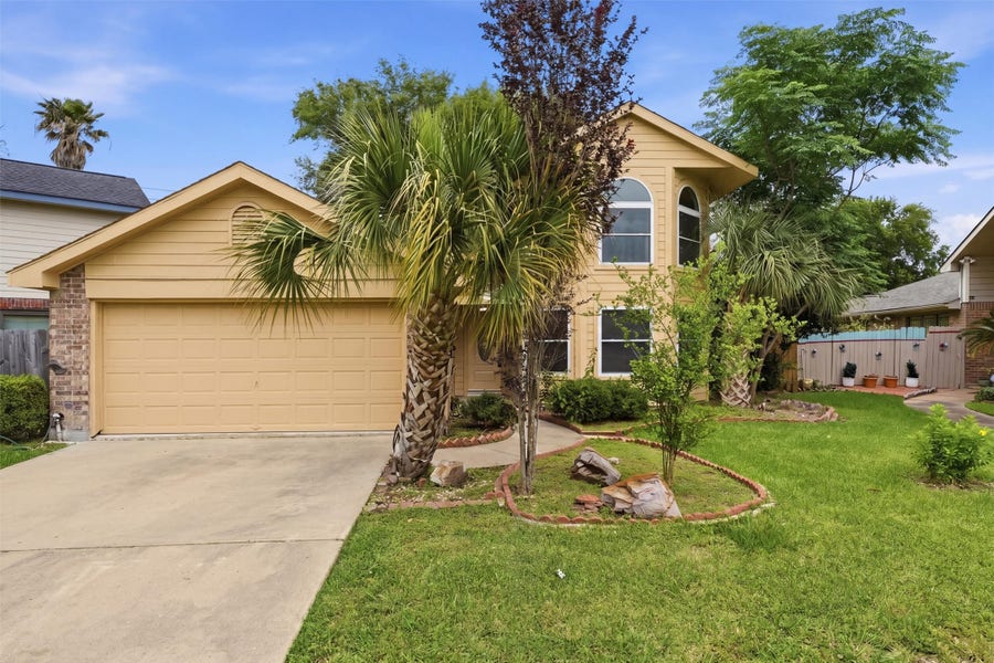 Property photo for 2923 Ashford Park Drive, Houston, TX