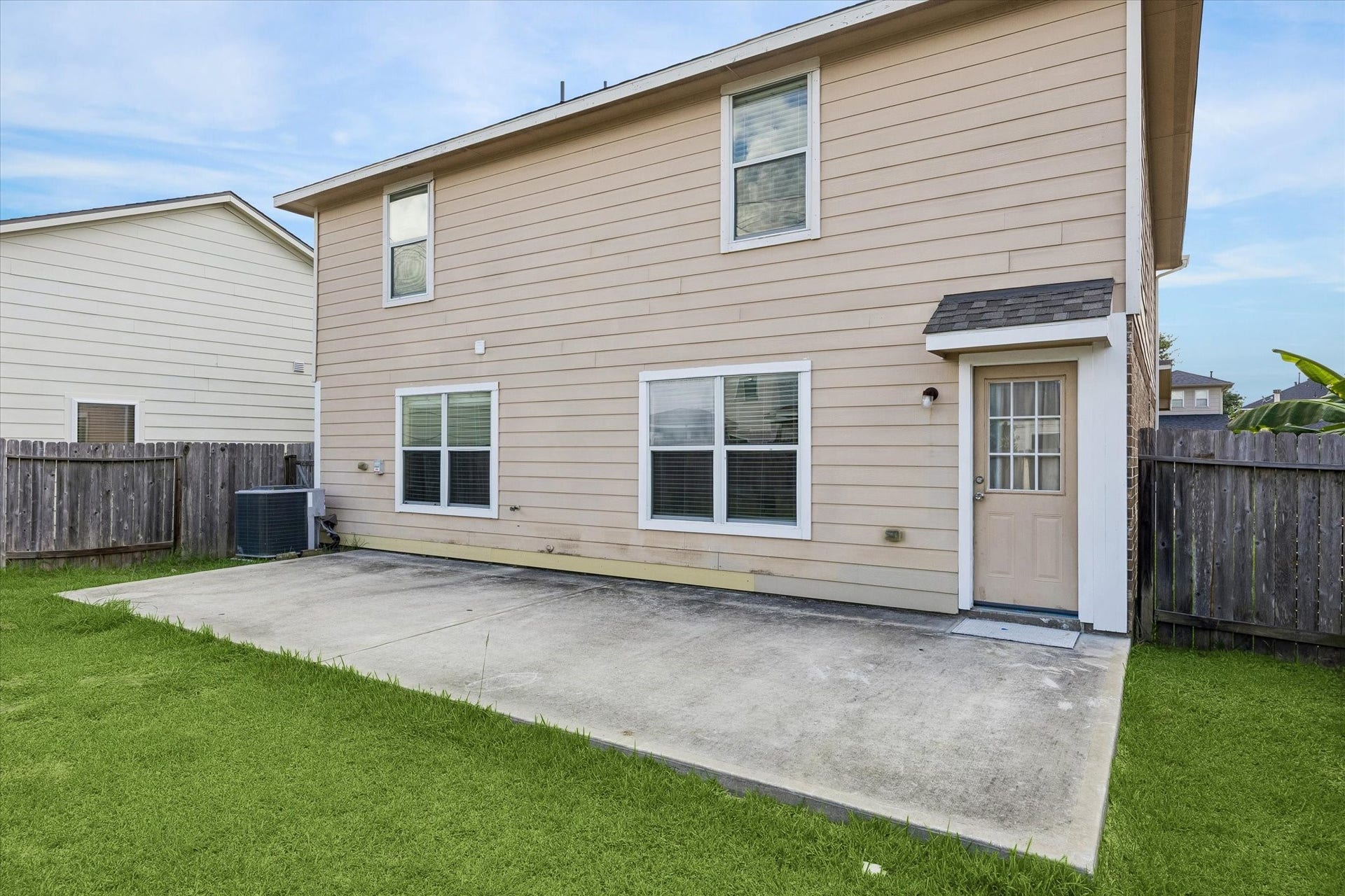 2130 Summit Meadow Drive, Houston, TX 77489 Backyard Patio