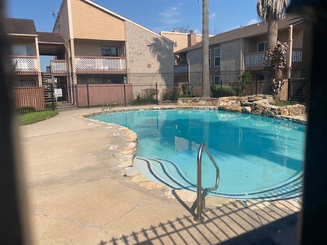 10203 SW Forum Park NE, #225, Houston, TX 77036 Kidney Pool