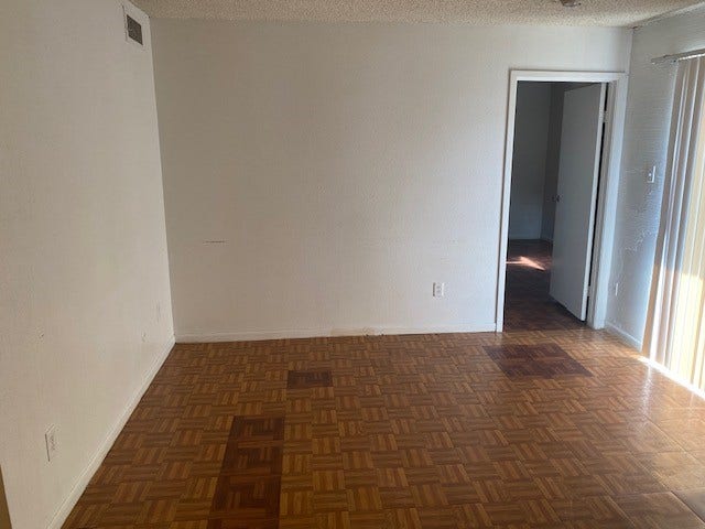 10203 SW Forum Park NE, #225, Houston, TX 77036 Den area
