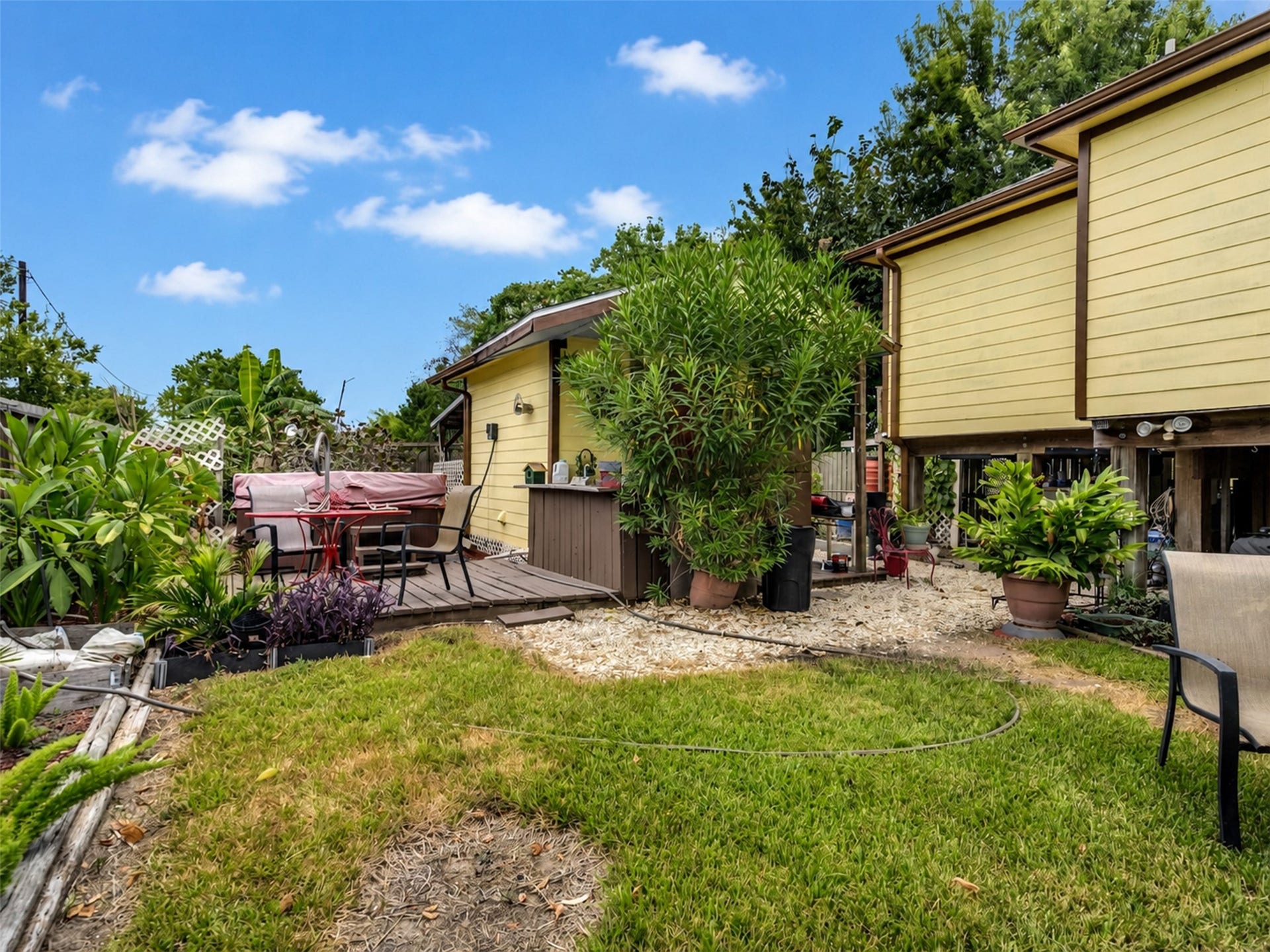 2616 Avenue H, Dickinson, TX 77539 2616 Avenue H, Dickinson, TX 77539