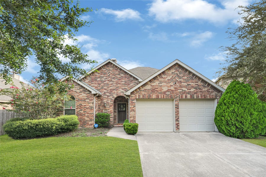 Property photo for 6156 Flint Court, League City, TX