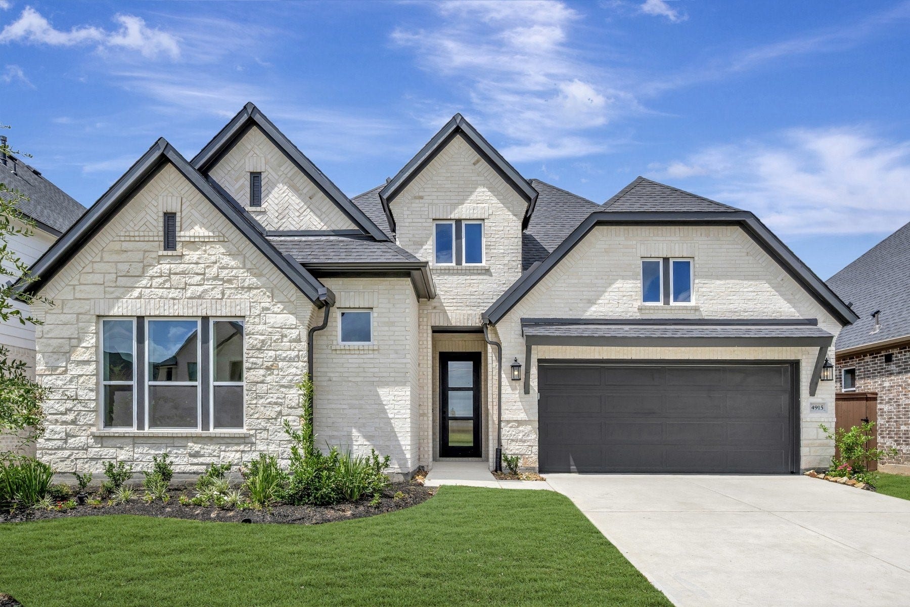 4915 Benton Woods Trail, Rosenberg, TX 77471 Welcome to The Begonia by David Weekley Homes. Move-In Ready Now!