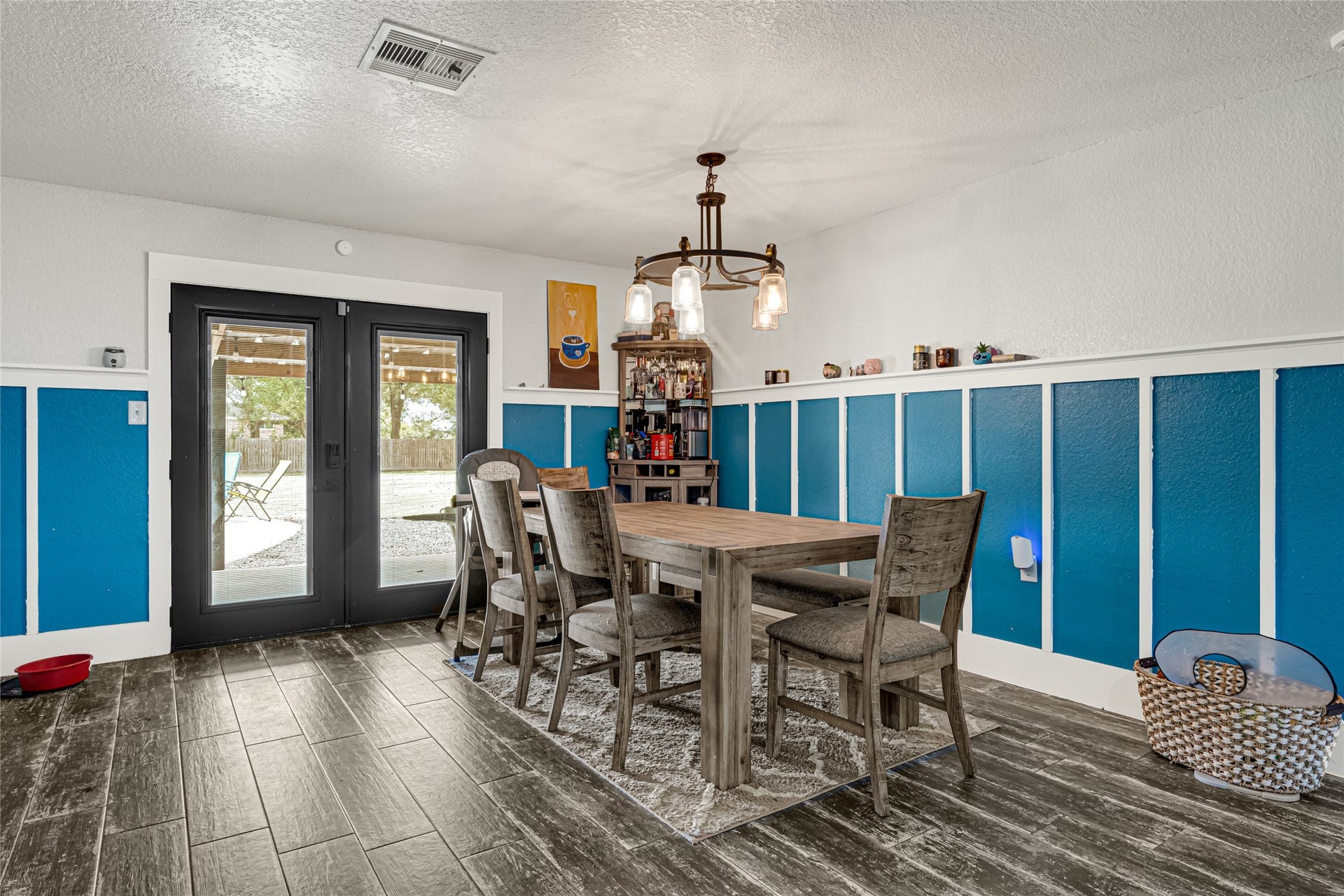 302 County Road 893A, Angleton, TX 77515