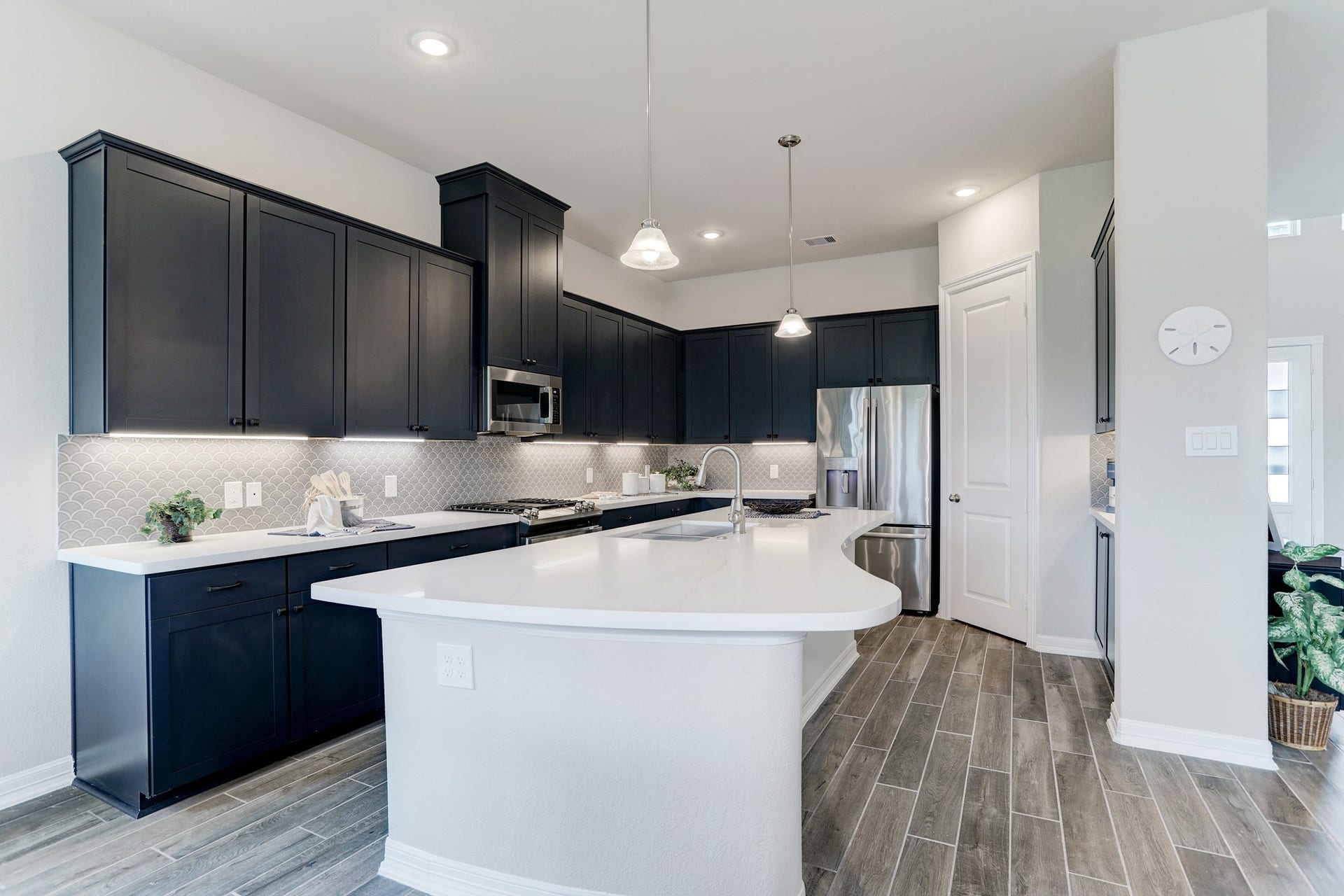3921 Peacock Isle Drive, Dickinson, TX 77539