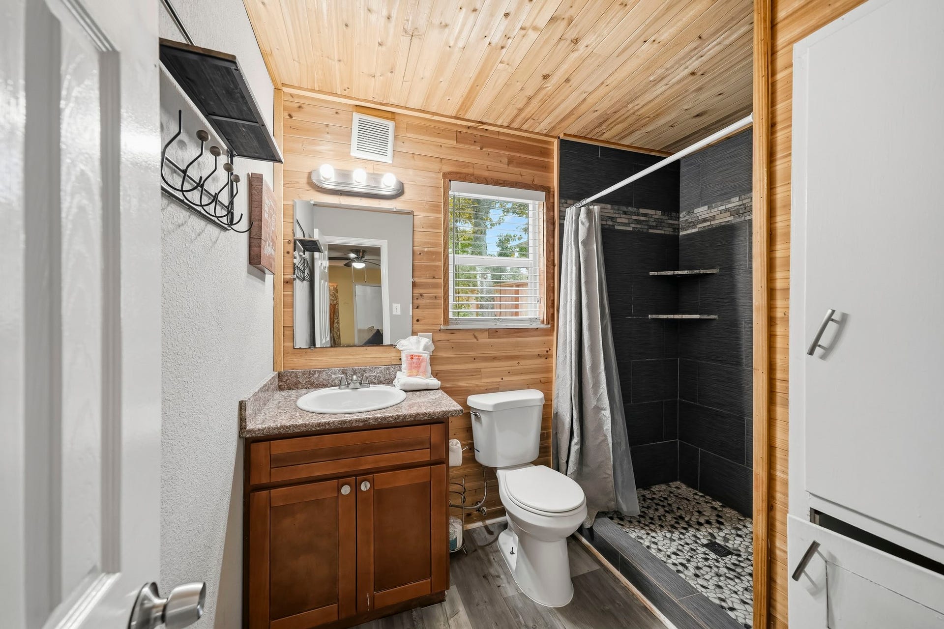 2511 Bernardo De Galvez Avenue, Galveston, TX 77550 2511 Bernardo De Galvez Avenue, Galveston, TX 77550