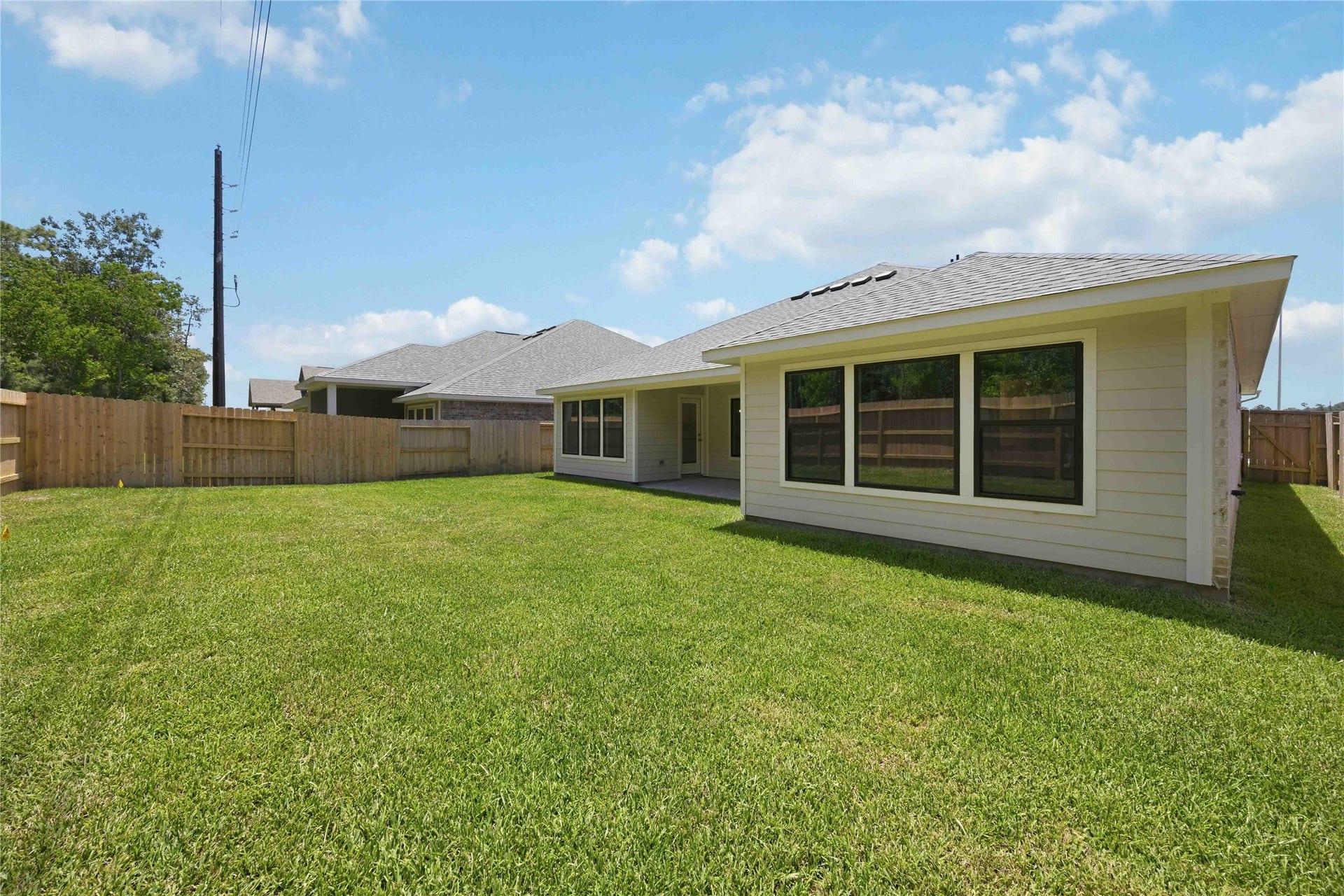 2834 River Juniper Lane, Crosby, TX 77532 2834 River Juniper Lane, Crosby, TX 77532
