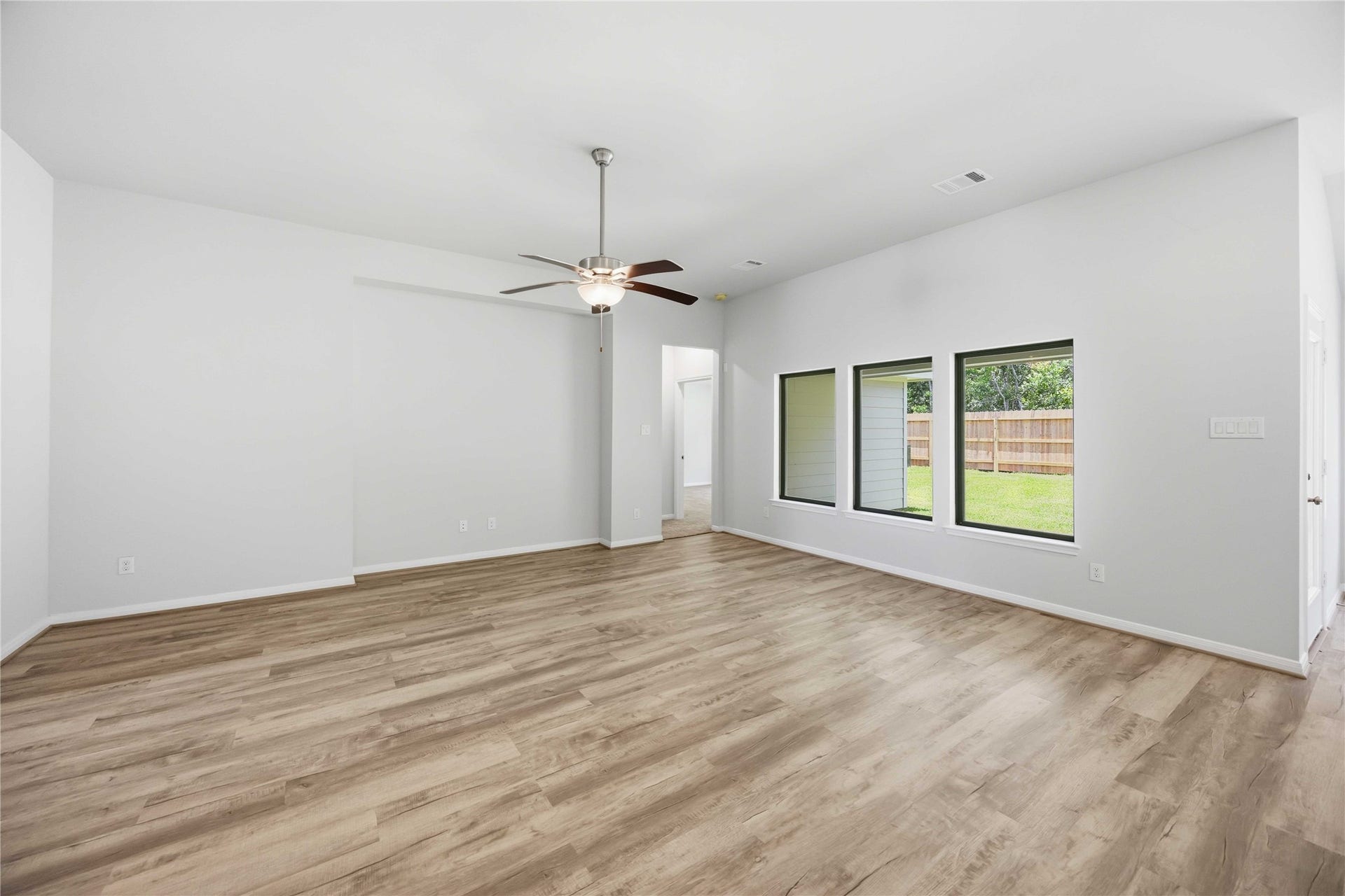 2834 River Juniper Lane, Crosby, TX 77532 2834 River Juniper Lane, Crosby, TX 77532