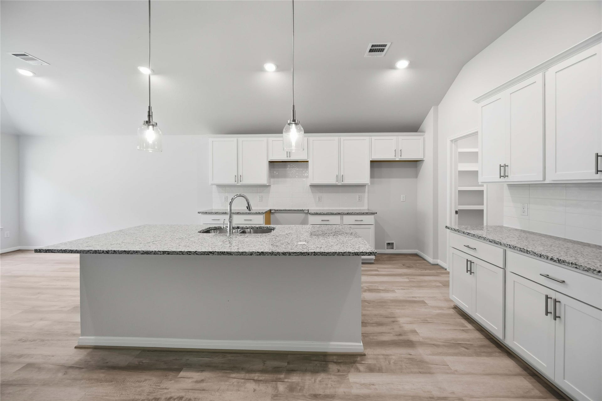 2834 River Juniper Lane, Crosby, TX 77532 2834 River Juniper Lane, Crosby, TX 77532