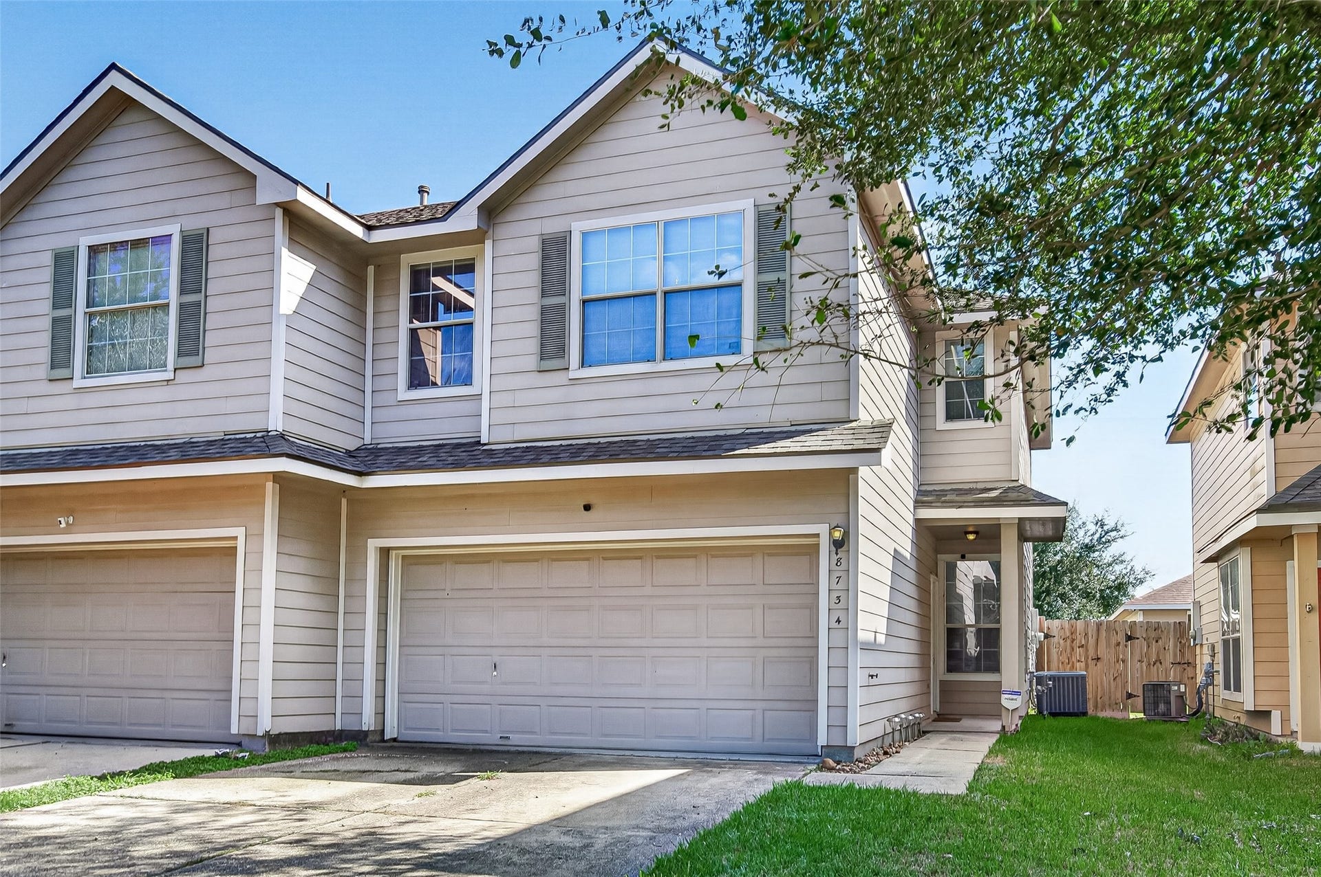 8734 Thistlemoor Lane, Houston, TX 77044 Welcome home!
8734 Thistlemoor Ln, Houston, TX 77044