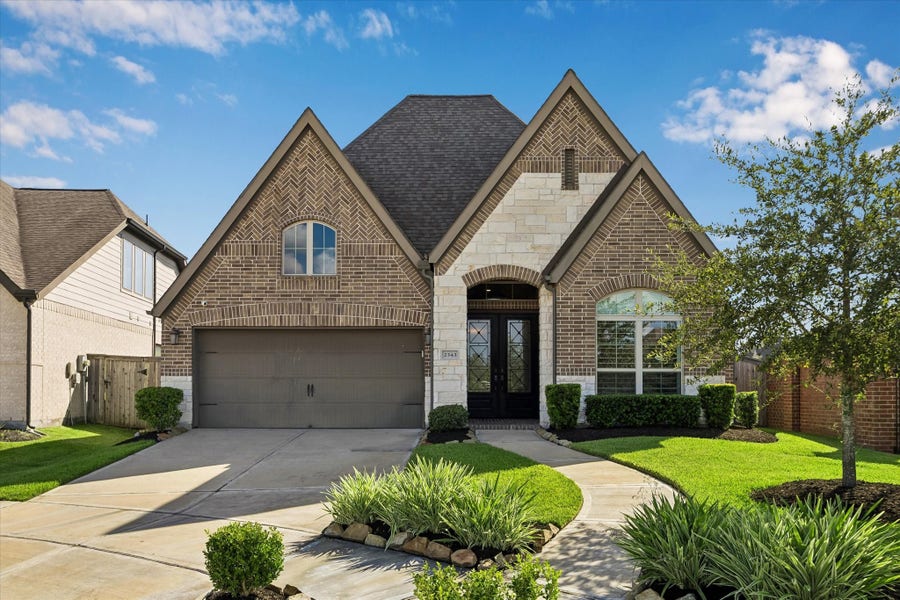 Property photo for 2343 Calm Channel Court, Missouri City, TX