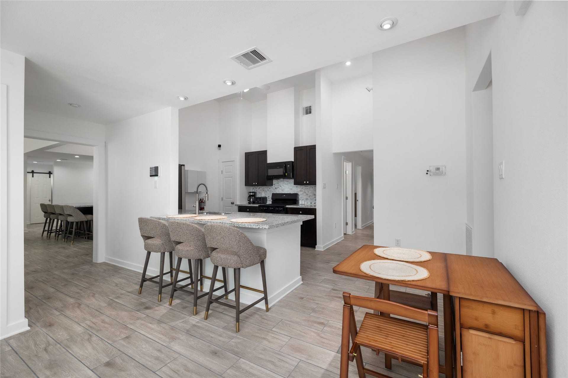 6004 Bois D Arc Street, #B, Houston, TX 77087