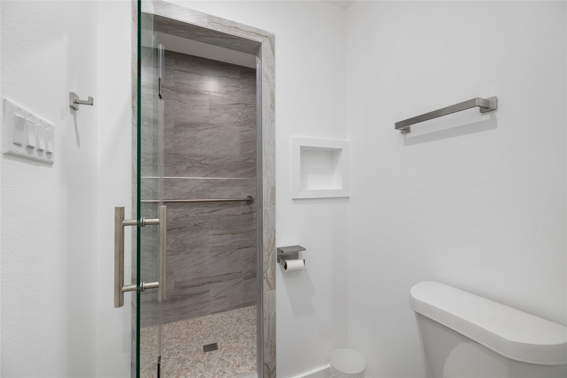 6004 Bois D Arc Street, #B, Houston, TX 77087