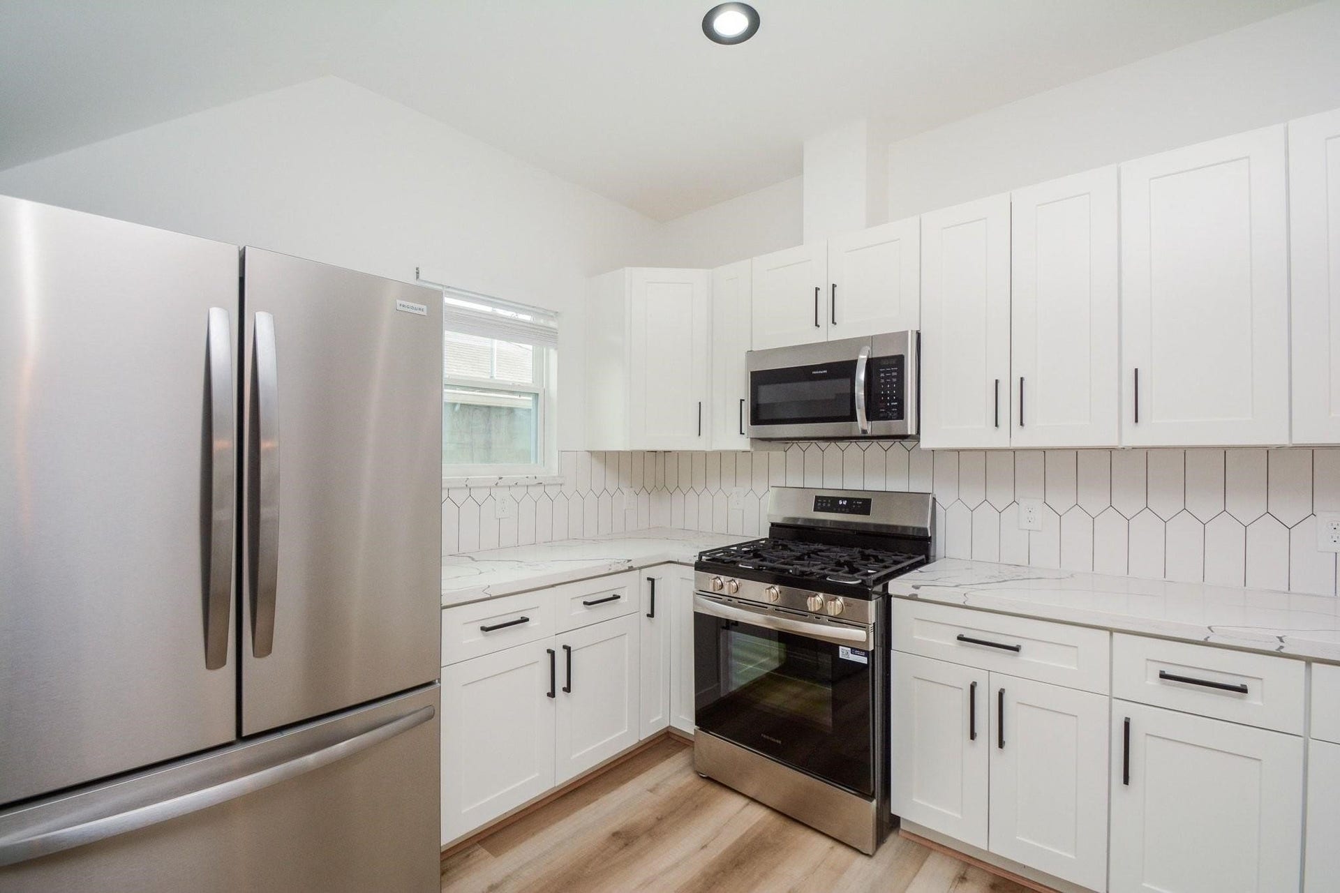 1415 E 35th Street, Houston, TX 77022 1415 E 35th Street, Houston, TX 77022