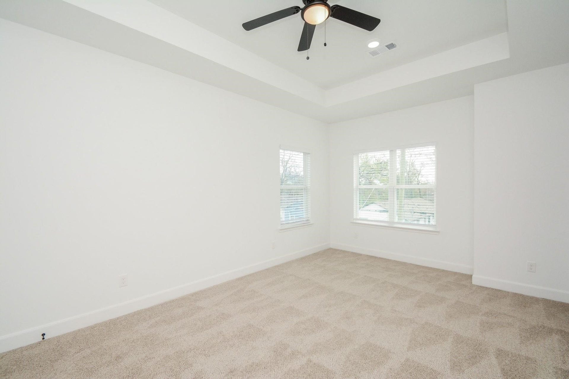 1415 E 35th Street, Houston, TX 77022 1415 E 35th Street, Houston, TX 77022