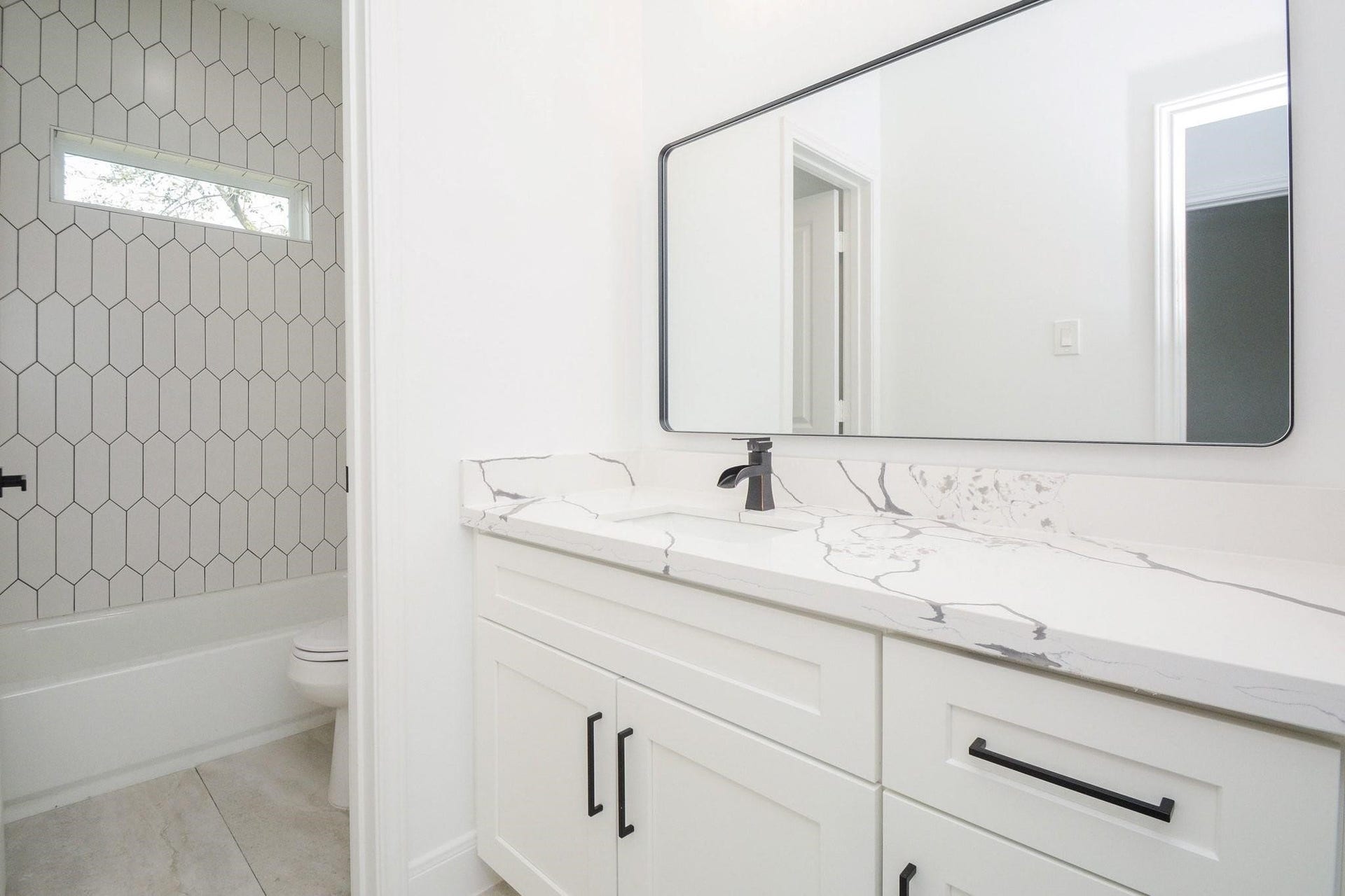 1415 E 35th Street, Houston, TX 77022 1415 E 35th Street, Houston, TX 77022