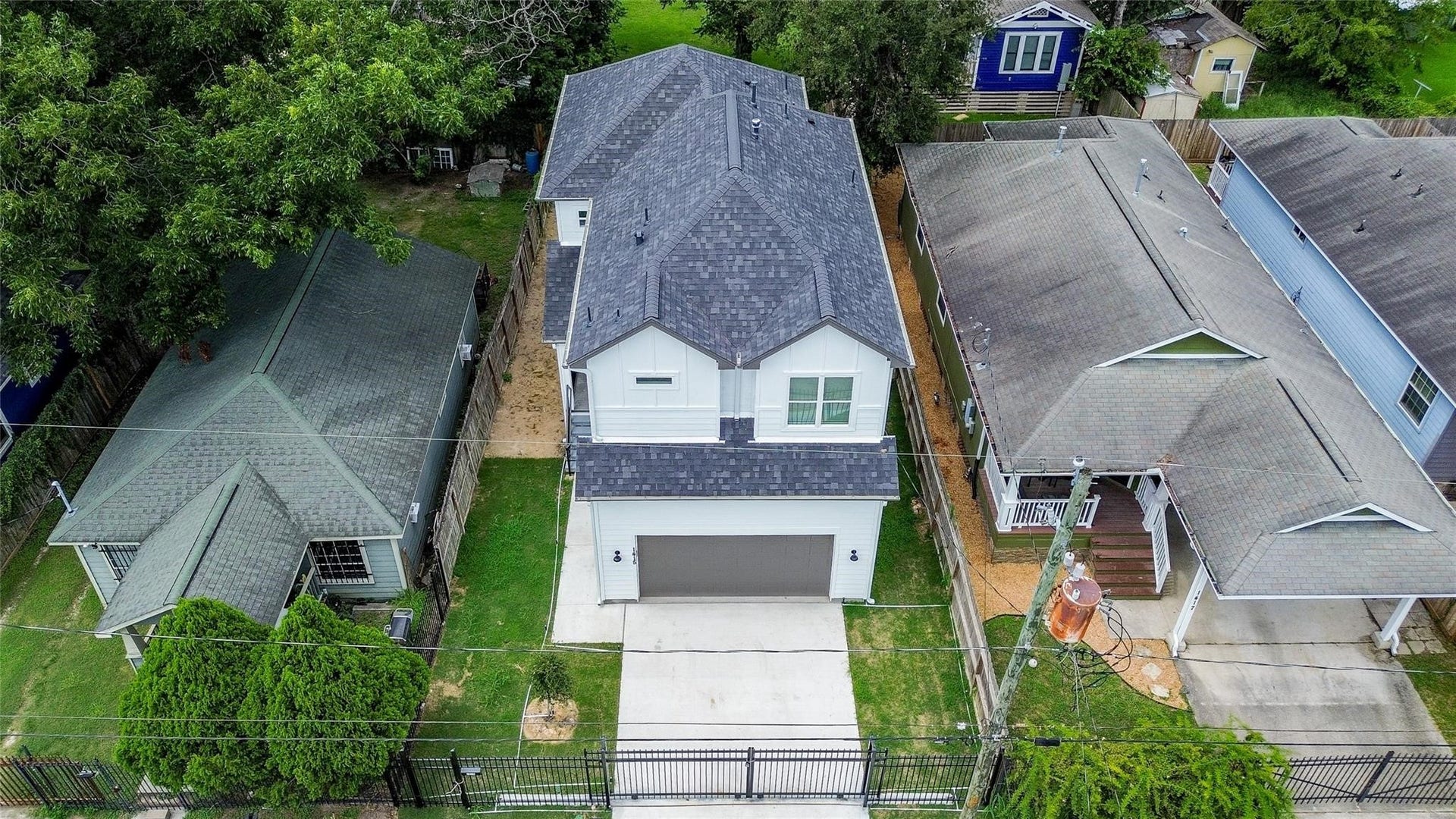 1415 E 35th Street, Houston, TX 77022 1415 E 35th Street, Houston, TX 77022