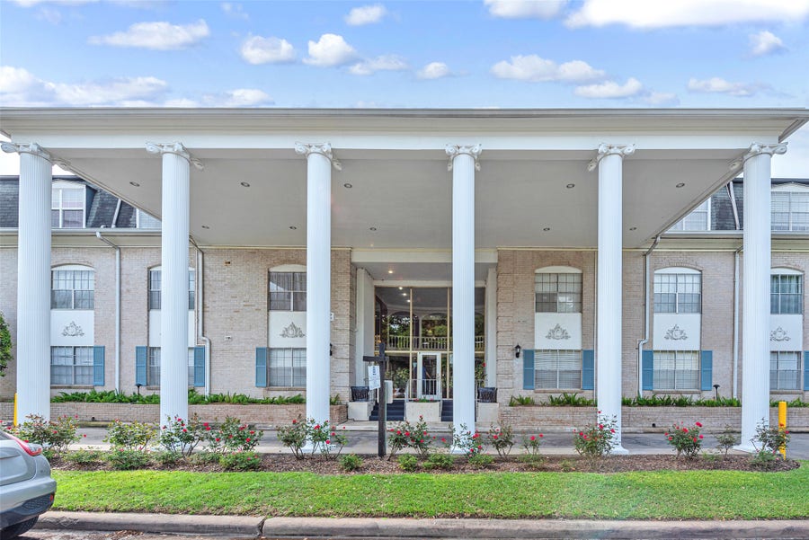 Property photo for 2601 Bellefontaine Street, #B309, Houston, TX