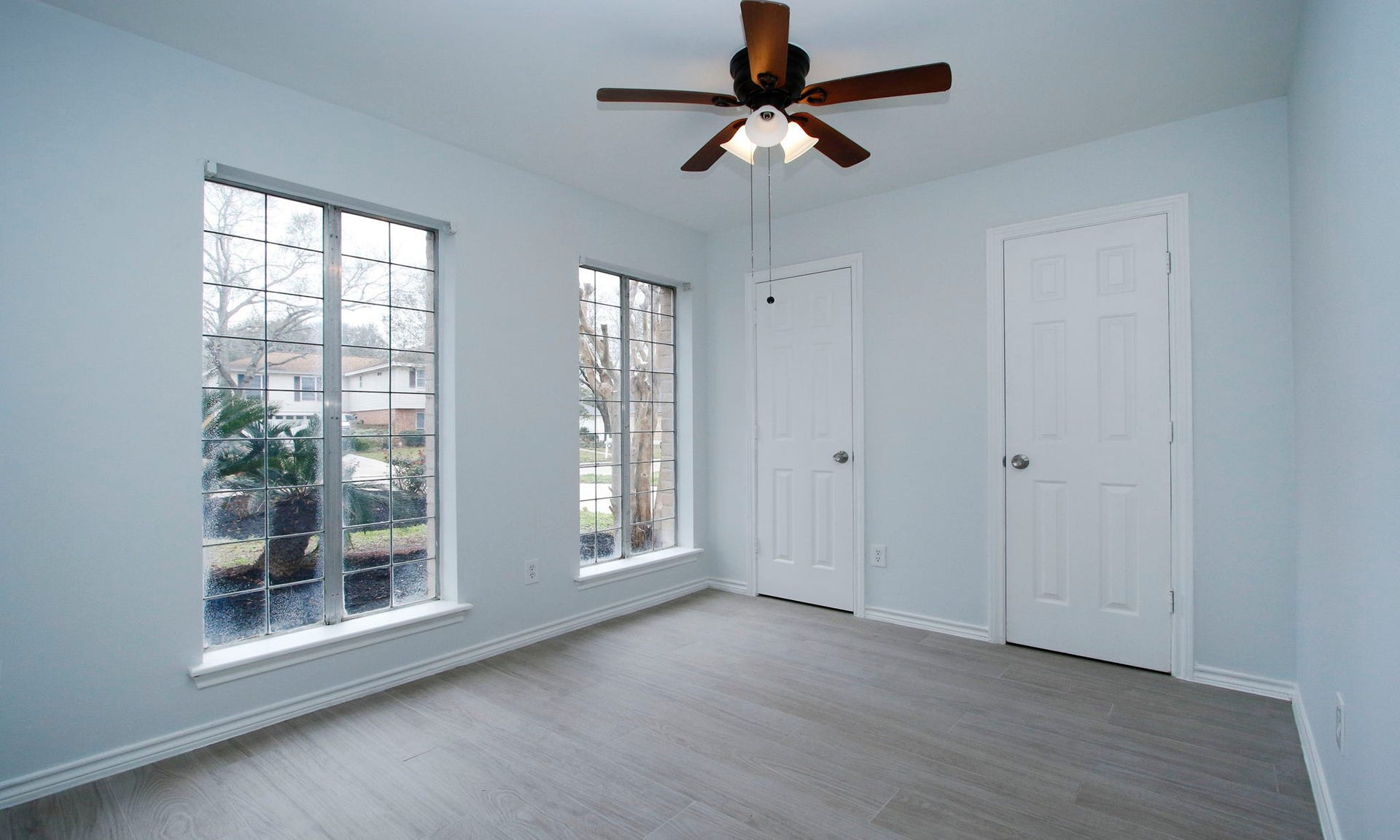 3515 Stoney Oak Drive, Houston, TX 77068 Downstairs bedroom, perfect for an office or cozy bedroom