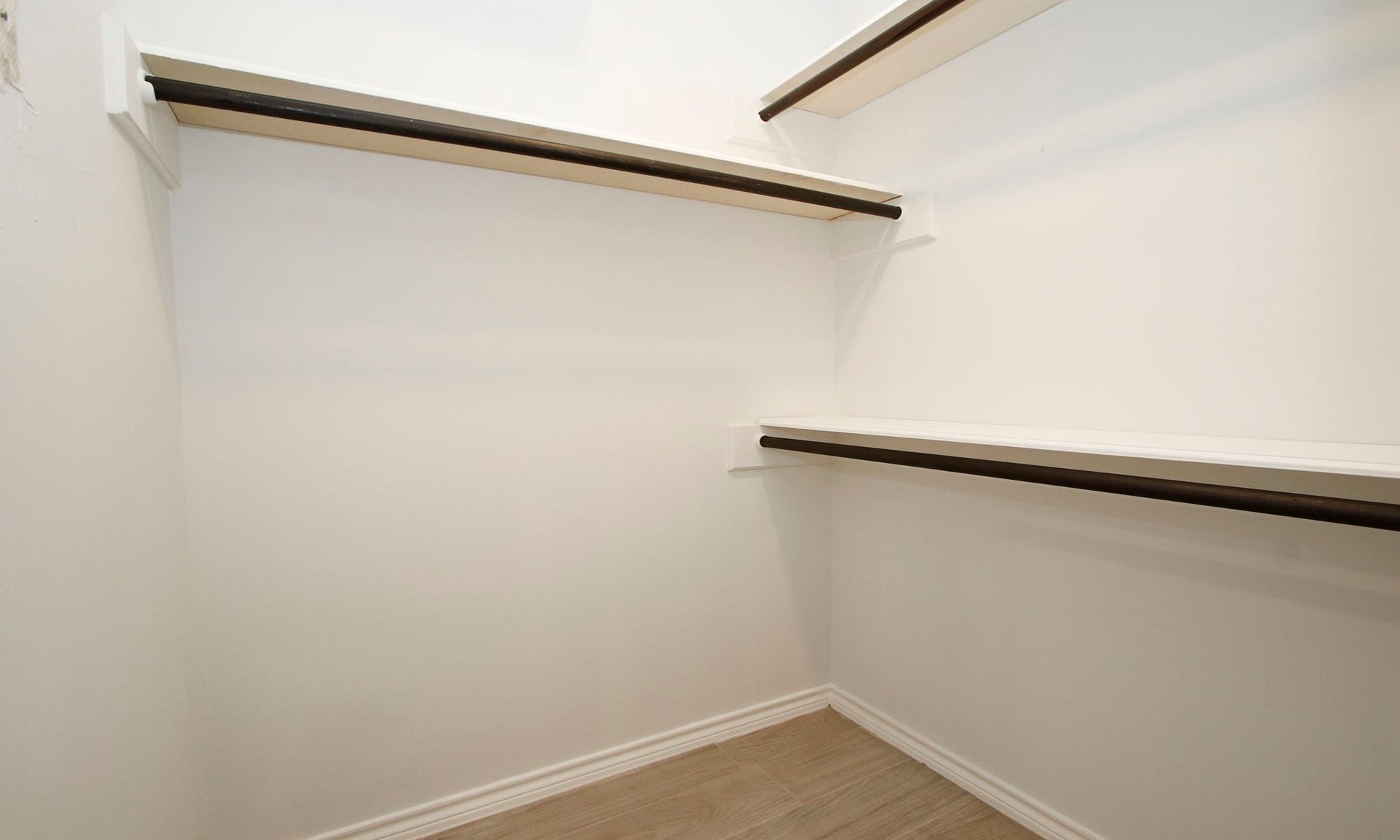 3515 Stoney Oak Drive, Houston, TX 77068 Primary closet