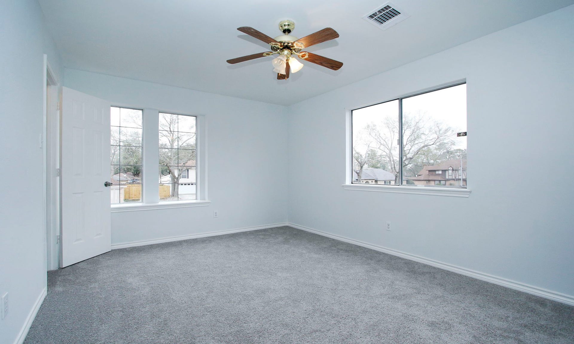 3515 Stoney Oak Drive, Houston, TX 77068 One of the three upstairs bedrooms