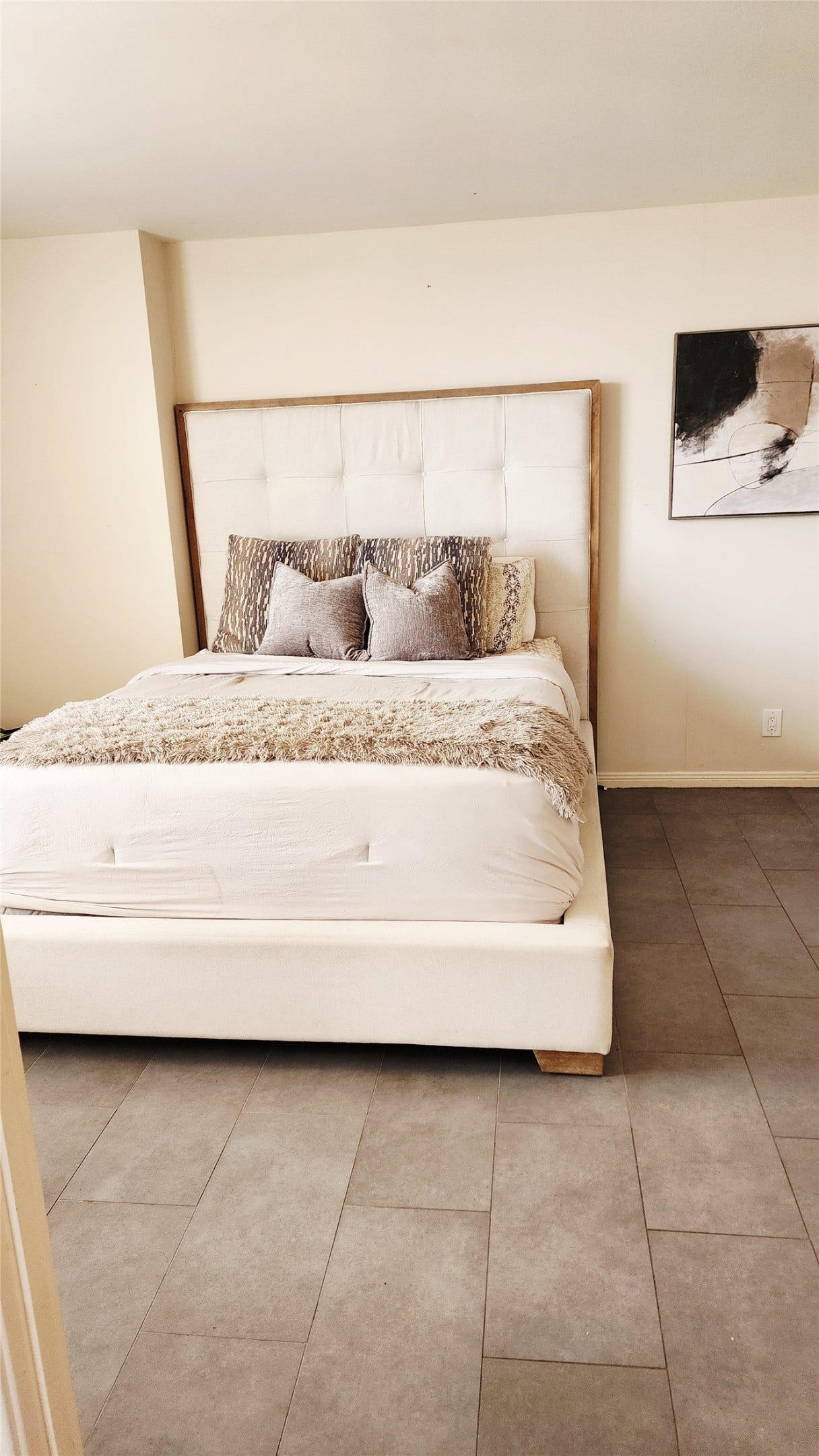 3525 Sage Road, #1415, Houston, TX 77056 Spacious bedrooms