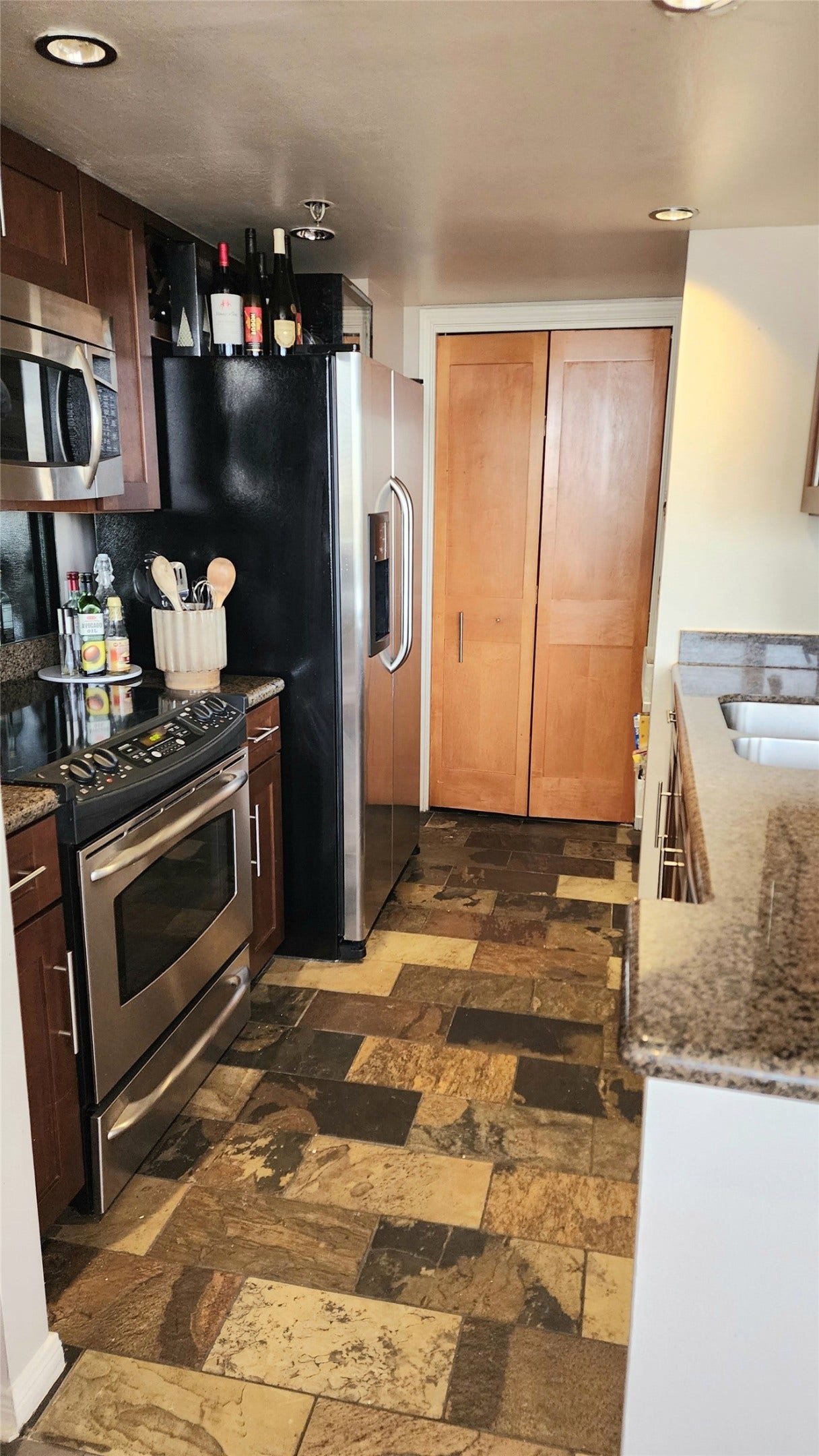 3525 Sage Road, #1415, Houston, TX 77056 3525 Sage Road, #1415, Houston, TX 77056