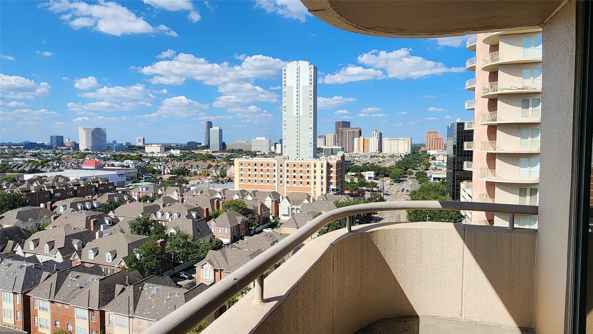 3525 Sage Road, #1415, Houston, TX 77056 Spectacular Panoramic View from your private balcony!