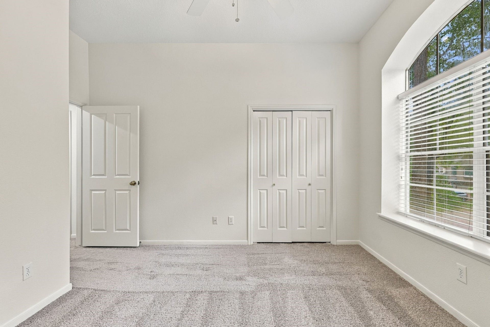 202 W Greywing Circle, The Woodlands, TX 77382 202 W Greywing Circle, The Woodlands, TX 77382