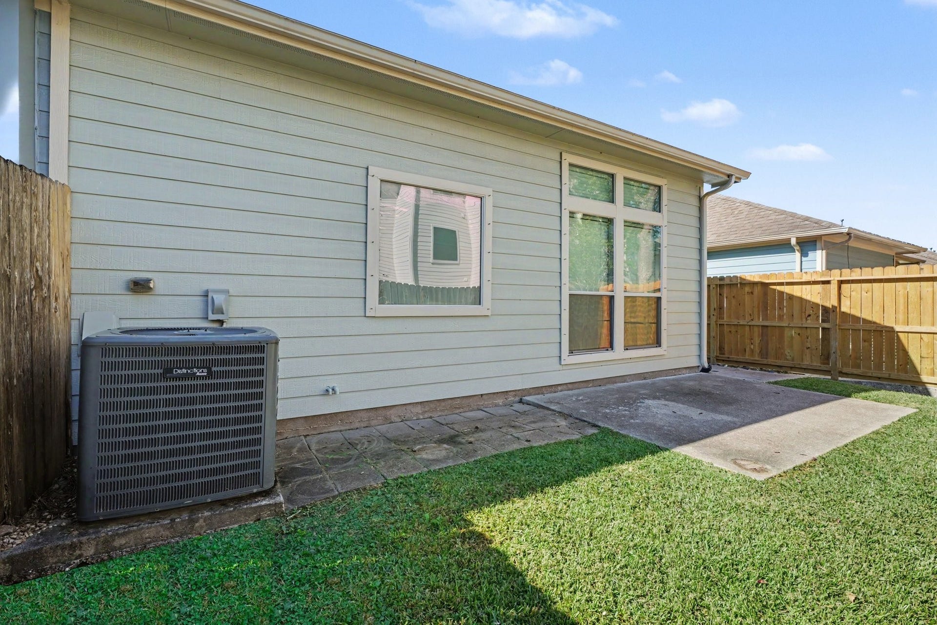 2804 Sand Dune Drive, Seabrook, TX 77586 Backyard