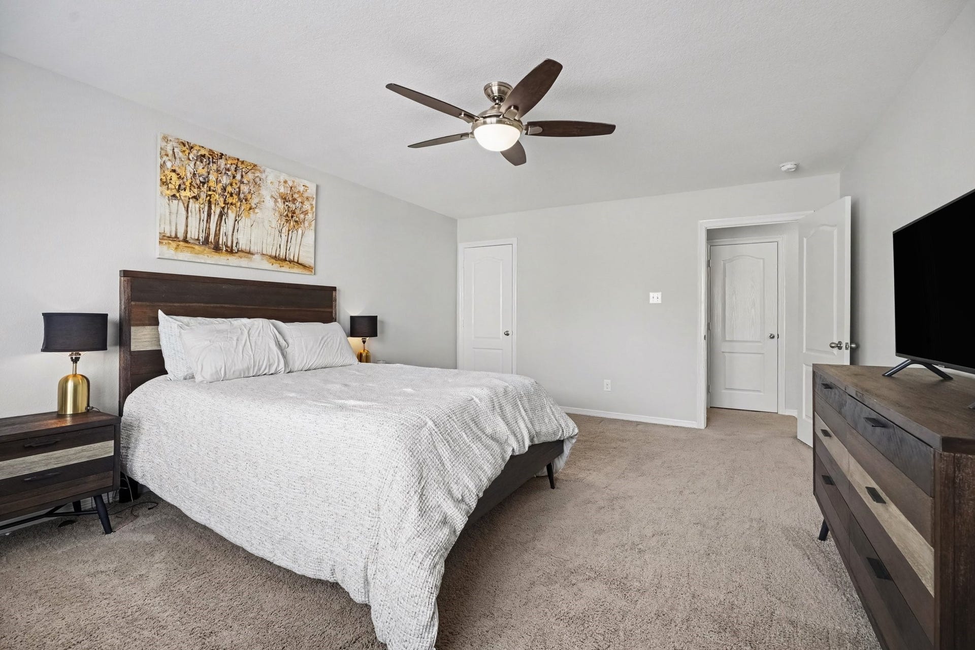2804 Sand Dune Drive, Seabrook, TX 77586 Bedroom 3 located upstairs