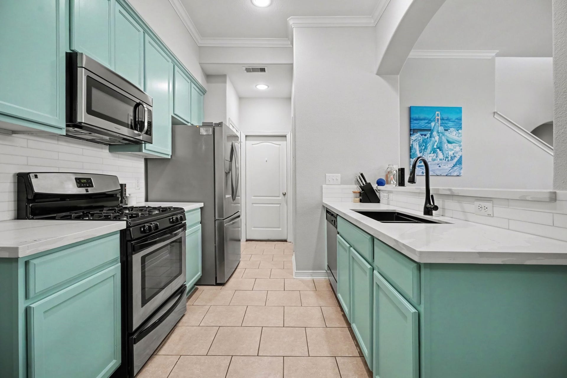 2804 Sand Dune Drive, Seabrook, TX 77586 Kitchen