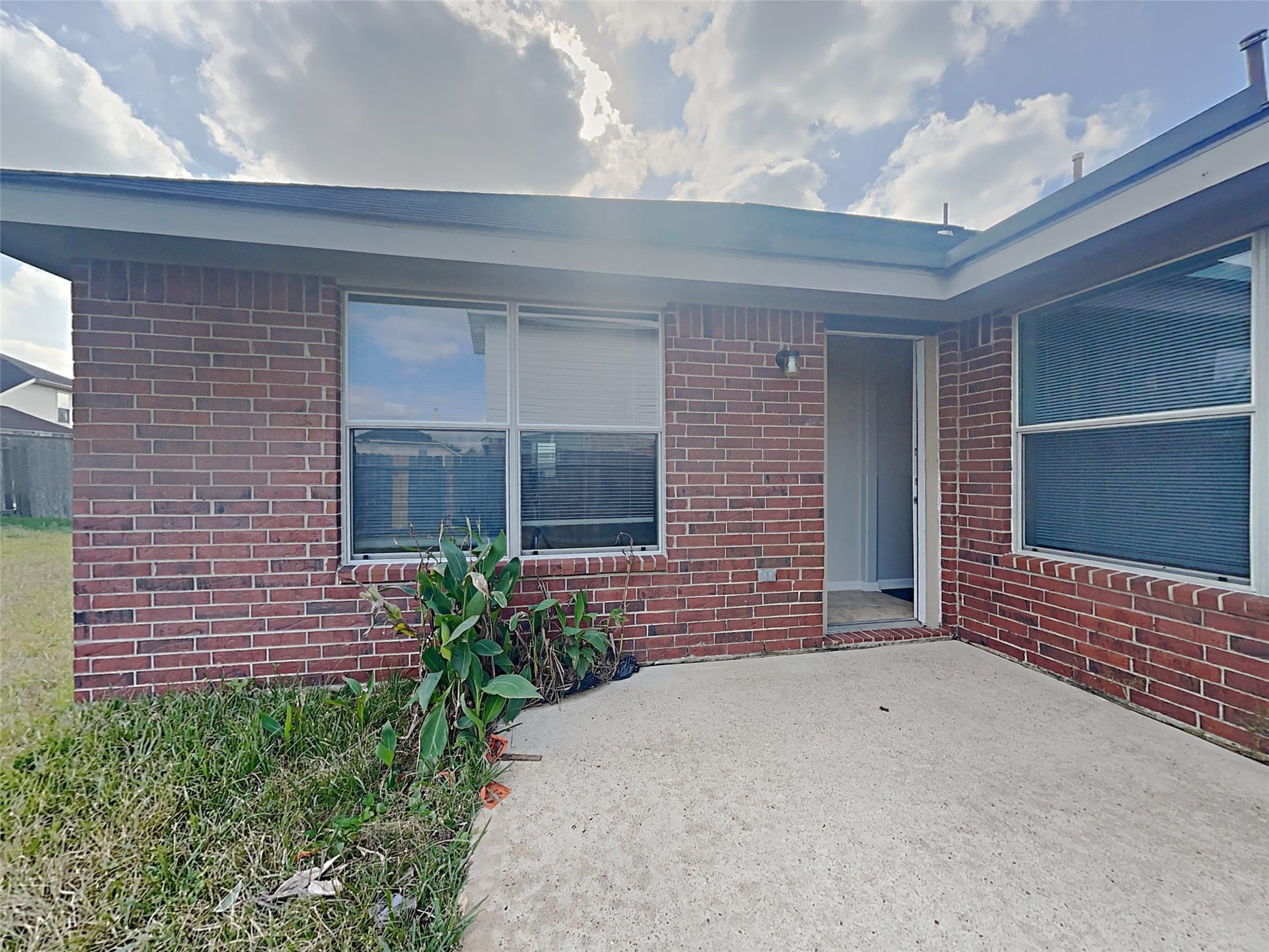 9010 York Hollow Lane, Houston, TX 77044 9010 York Hollow Lane, Houston, TX 77044