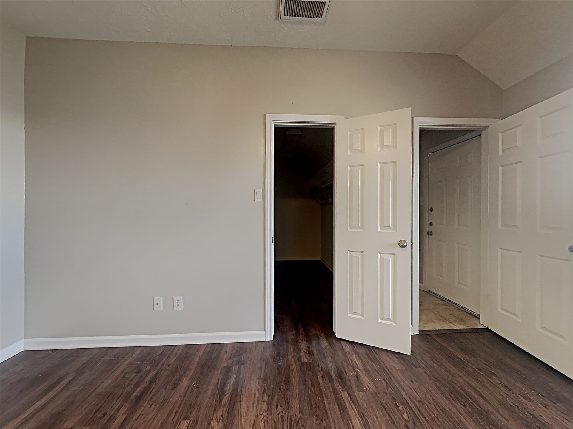 9010 York Hollow Lane, Houston, TX 77044 9010 York Hollow Lane, Houston, TX 77044
