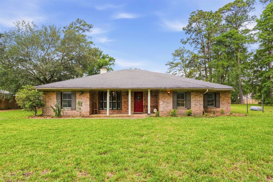 Property photo for 21511 Briar Oak Drive, Humble, TX