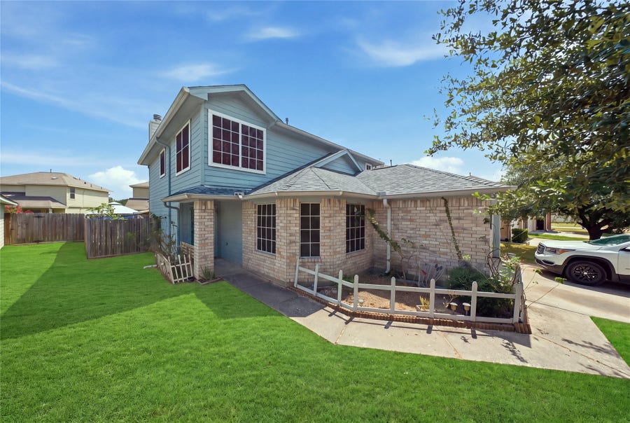 Property photo for 3519 Bluebird Park Lane, Humble, TX