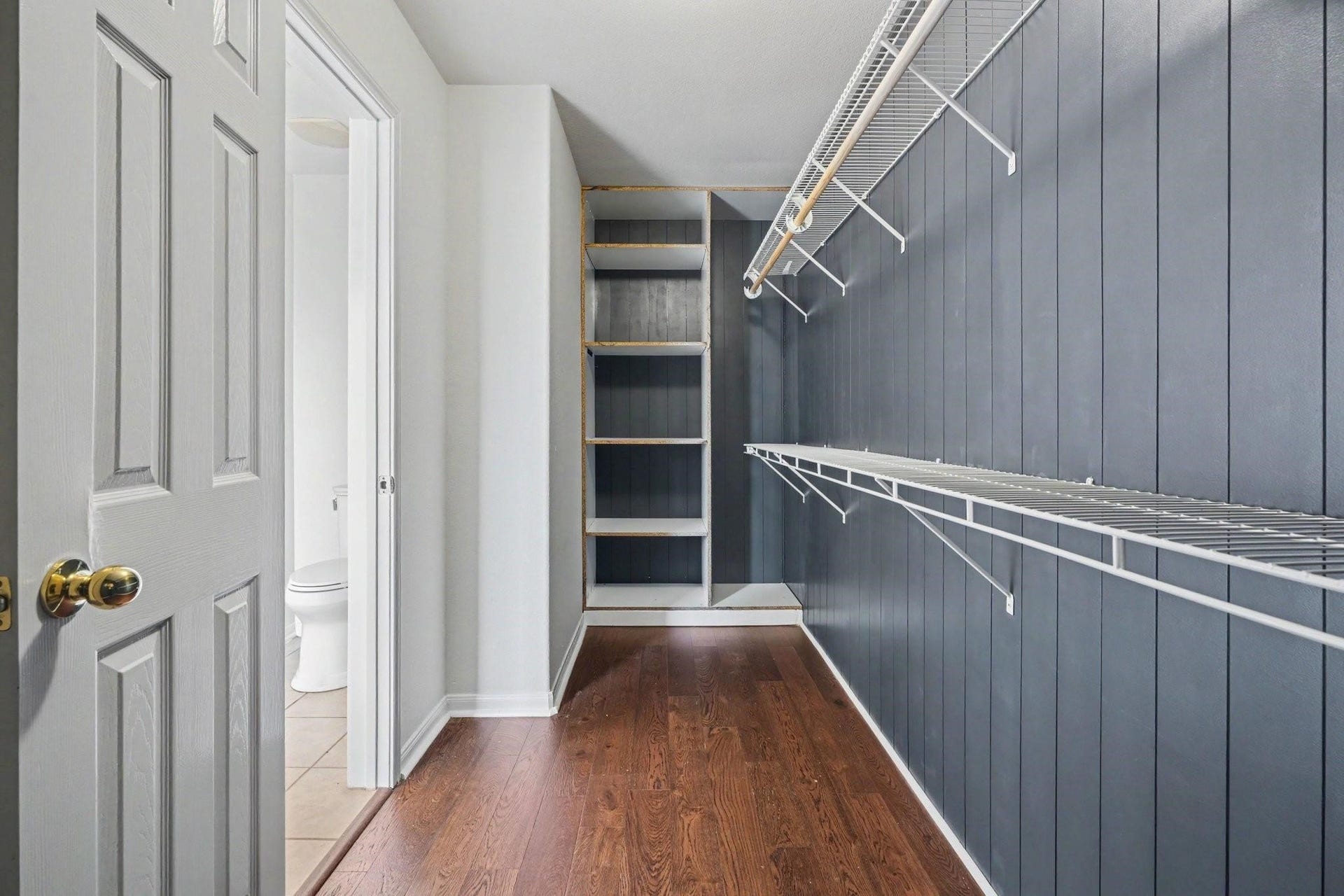 2622 Tarpon Drive, Texas City, TX 77591 Primary Closet