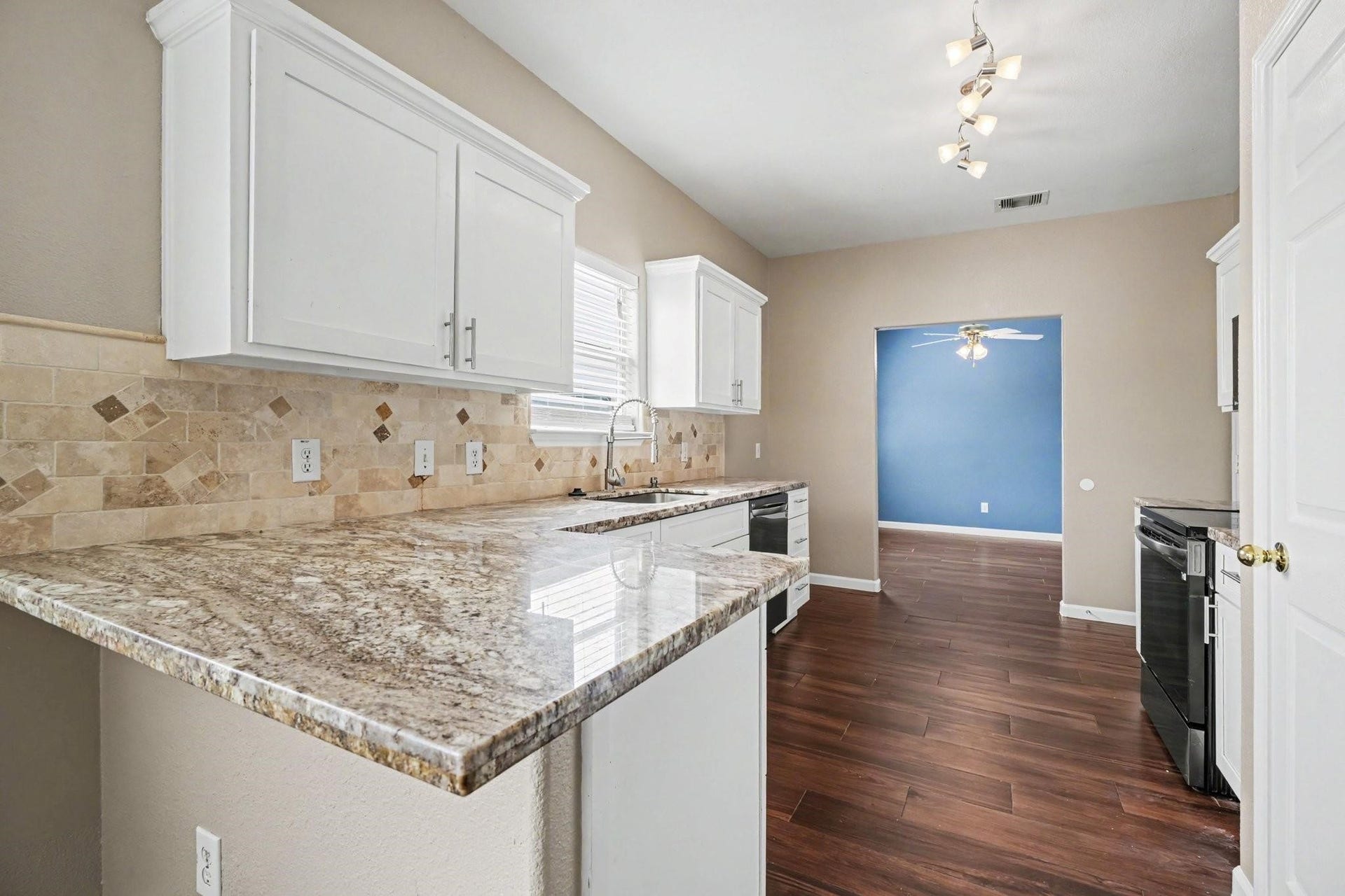2622 Tarpon Drive, Texas City, TX 77591 2622 Tarpon Drive, Texas City, TX 77591