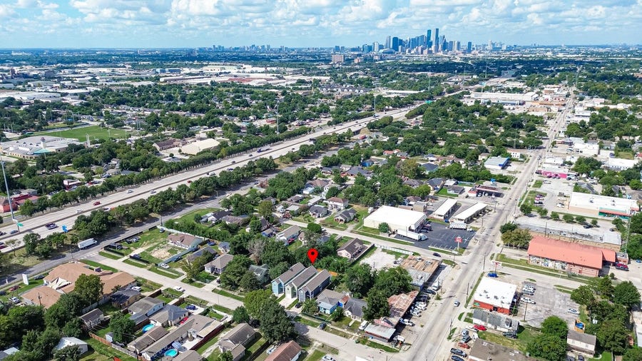 Property photo for 716 Zoe Street, Houston, TX