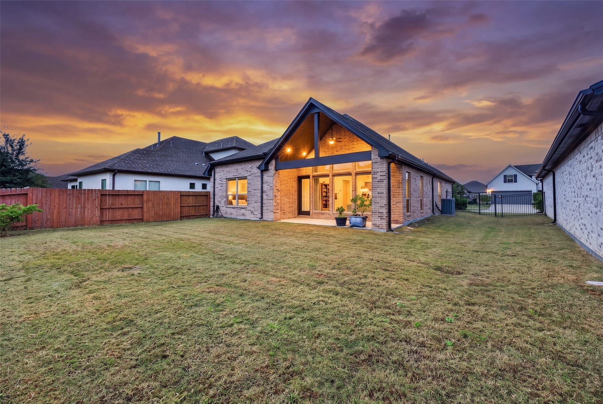 10706 Hazel Hills Drive, Cypress, TX 77433 Step outside into an exceptionally wide backyard complemented by a convenient side yard for easy access and utility.