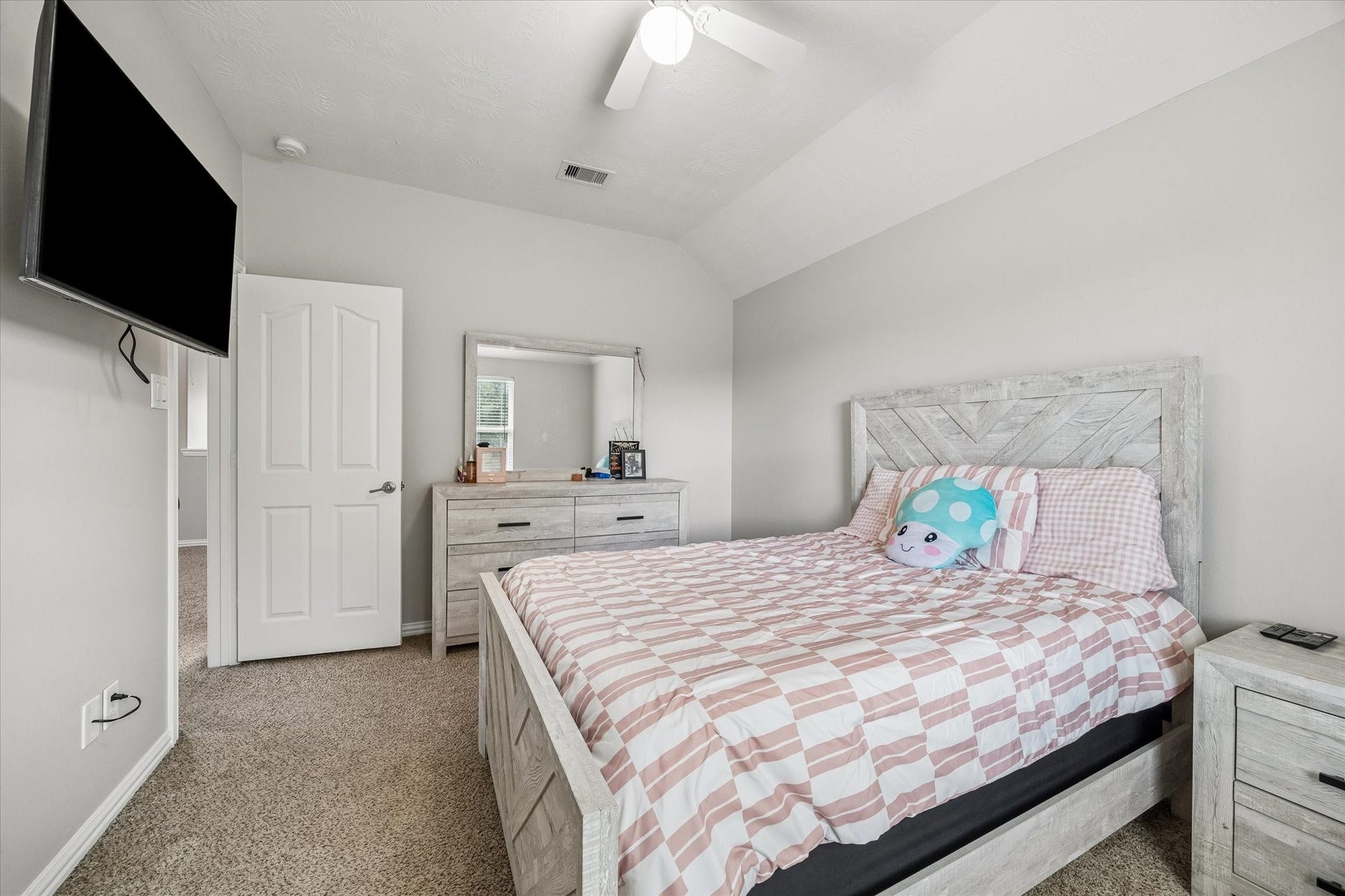 210 Chestnut Street, Baytown, TX 77520 210 Chestnut Street, Baytown, TX 77520