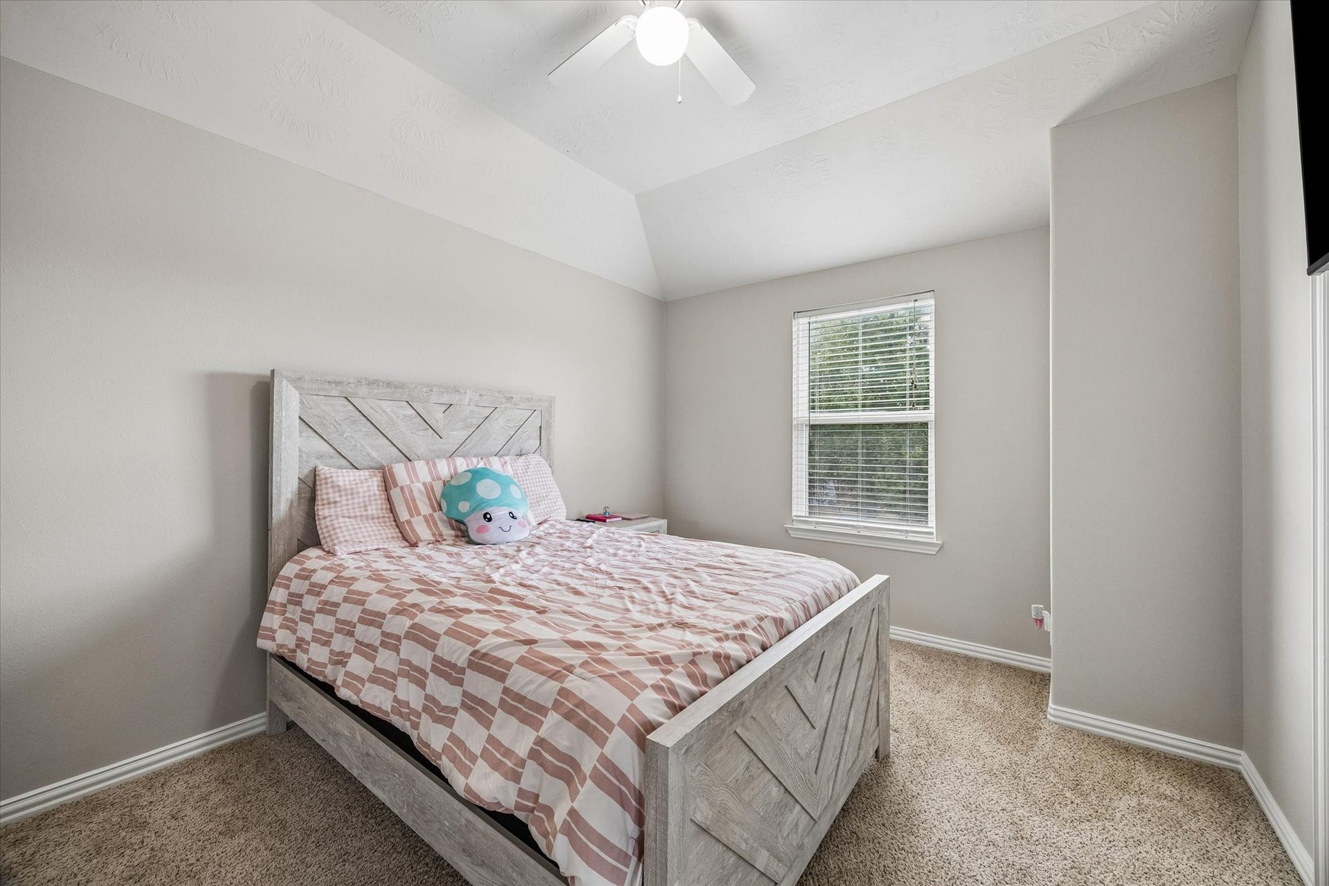 210 Chestnut Street, Baytown, TX 77520 210 Chestnut Street, Baytown, TX 77520