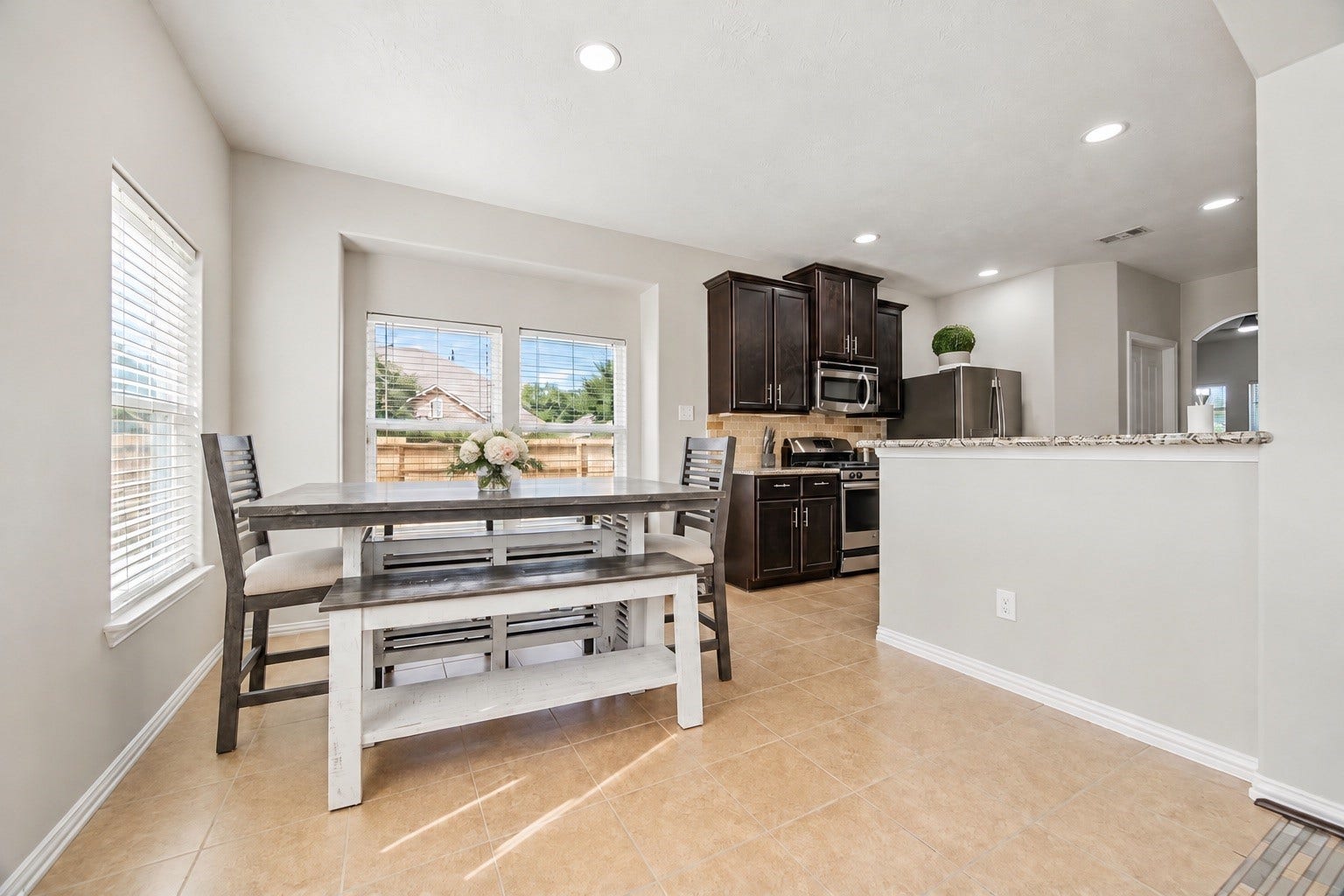 210 Chestnut Street, Baytown, TX 77520 210 Chestnut Street, Baytown, TX 77520