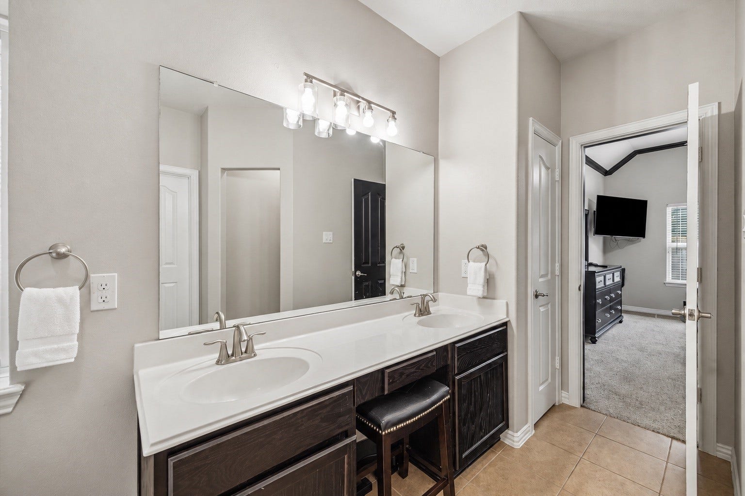 210 Chestnut Street, Baytown, TX 77520 210 Chestnut Street, Baytown, TX 77520