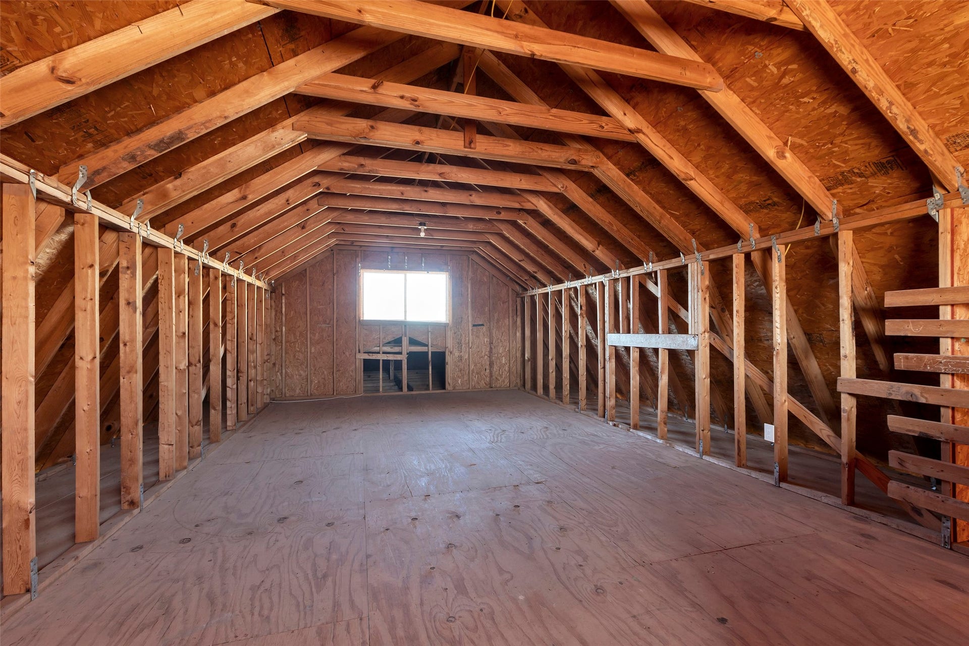11514 Tara Place, Pearland, TX 77584 Unfinished space above the garage