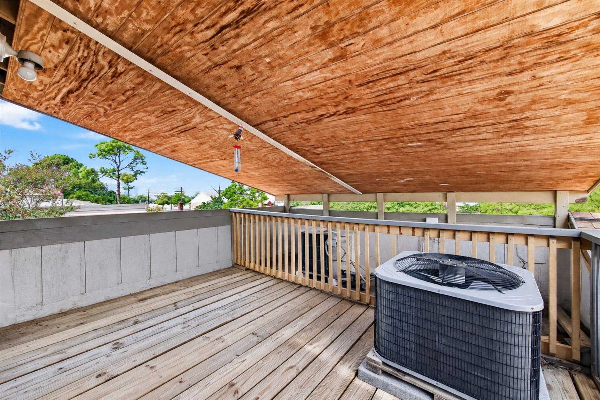880 Tully Road, #44, Houston, TX 77079 The Balcony @3rd Floor