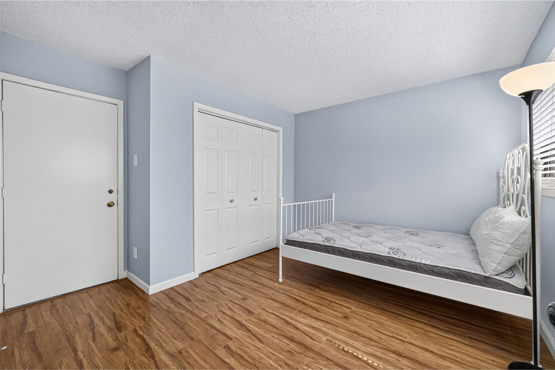 880 Tully Road, #44, Houston, TX 77079 3rd Bedroom @ 2nd floor