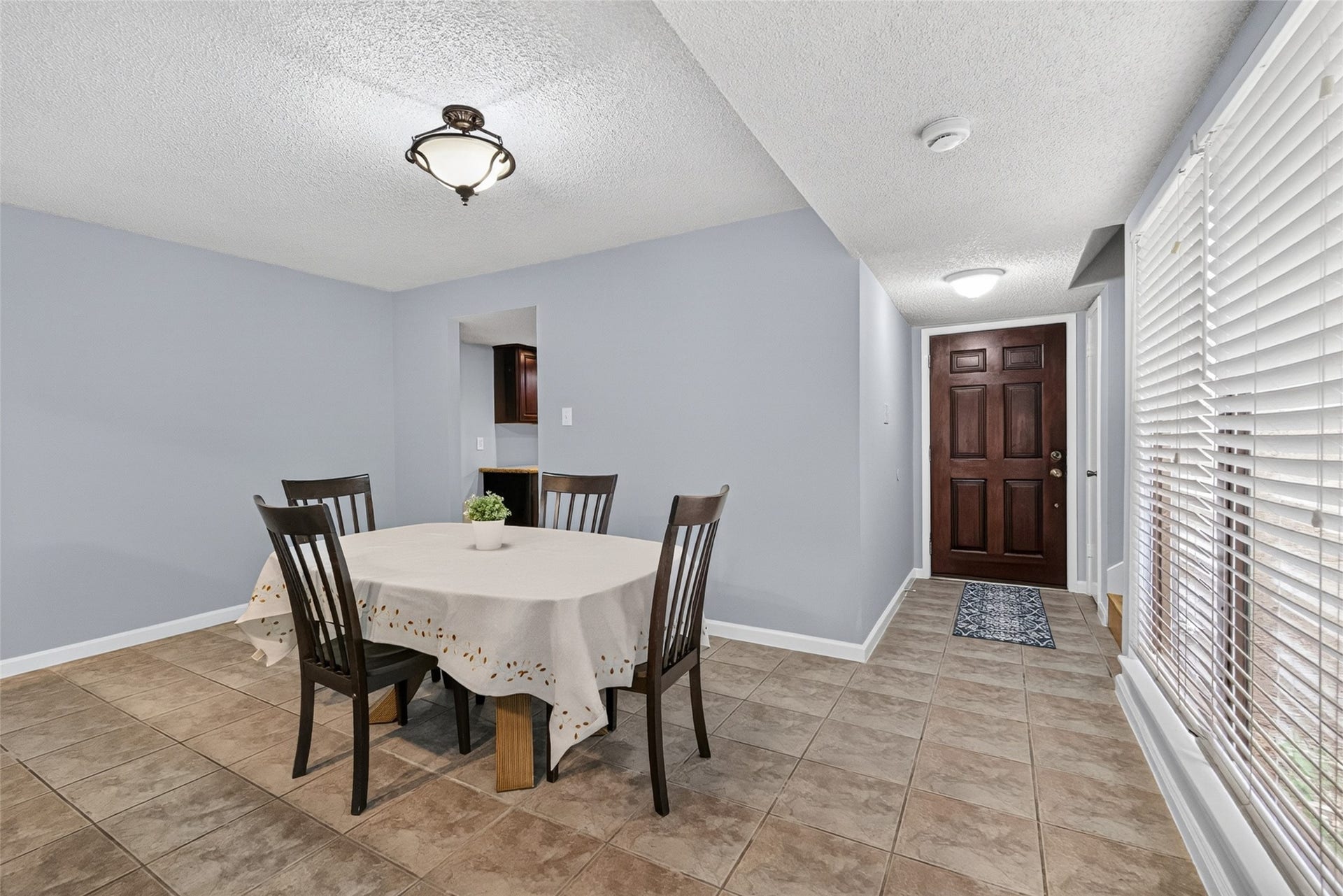 880 Tully Road, #44, Houston, TX 77079 DINING ROOM