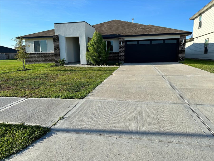 Property photo for 6918 Dell Vista Drive, Rosenberg, TX