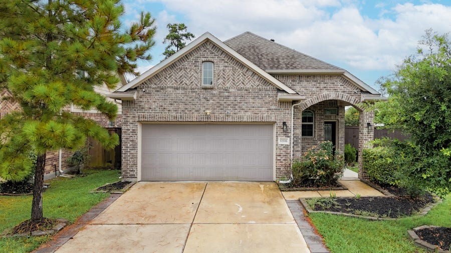 Property photo for 12226 Castano Creek Drive, Humble, TX